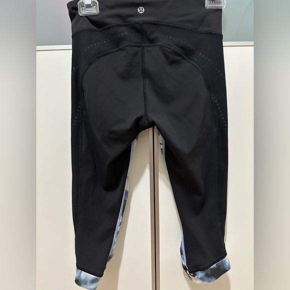 Lululemon fast and free Women’s washed blue green white black Capri Leggings - Picture 2 of 4